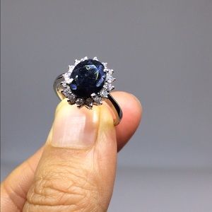 Big natural blue sapphire ring