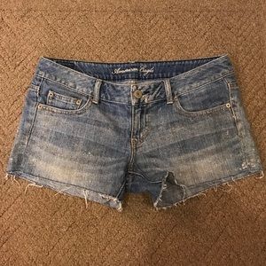 American Eagle short shorts.