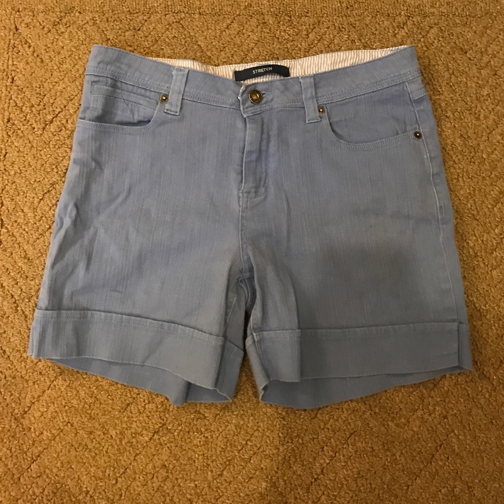 Bill Blass Jeans Petite stretch midi shorts.