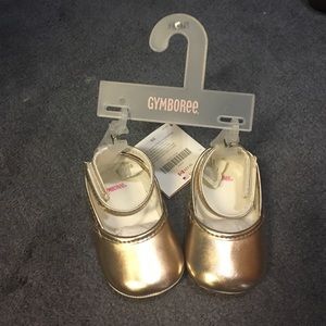 Gymboree Gold Shoes size 2