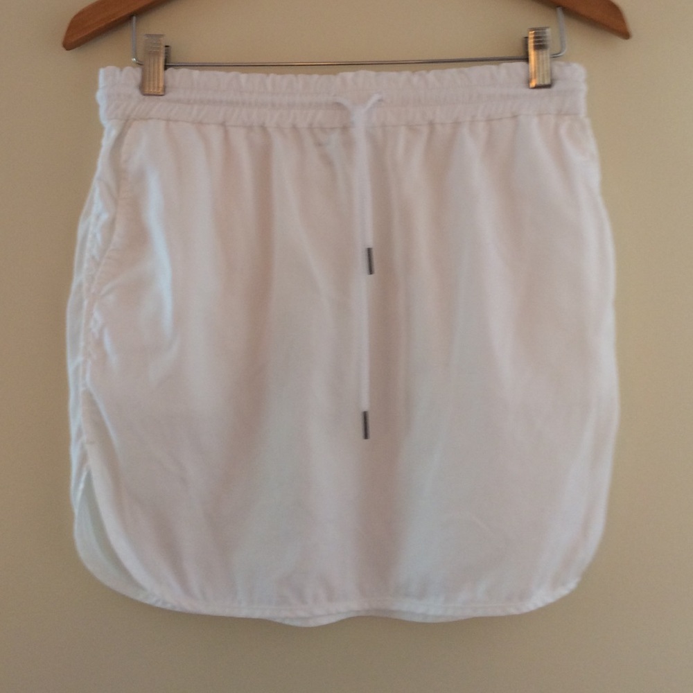 Community by Aritzia White Lyocell Skirt Sz S