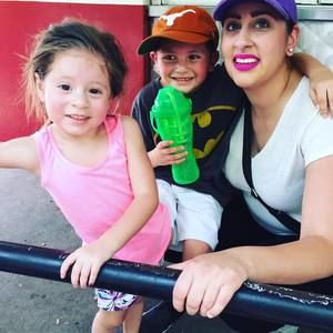 Meet your Posher, Mayra