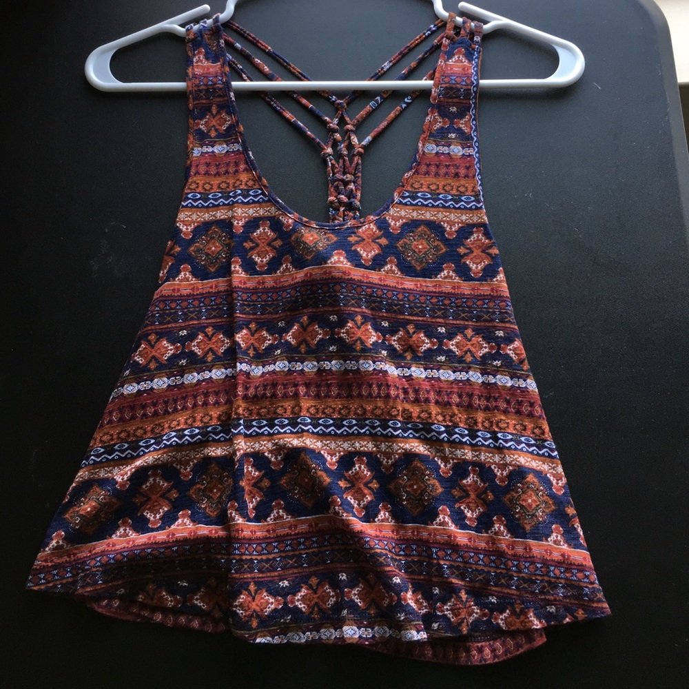 Super cute, flowing top!