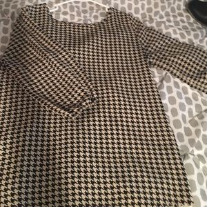 Houndstooth blouse with bow back