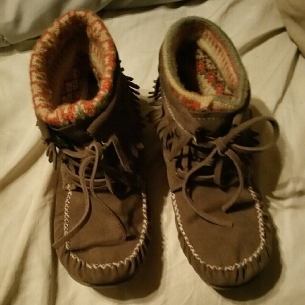 Size 7 rock and candy booties