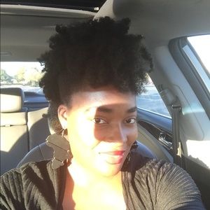 Meet your Posher, Kelli