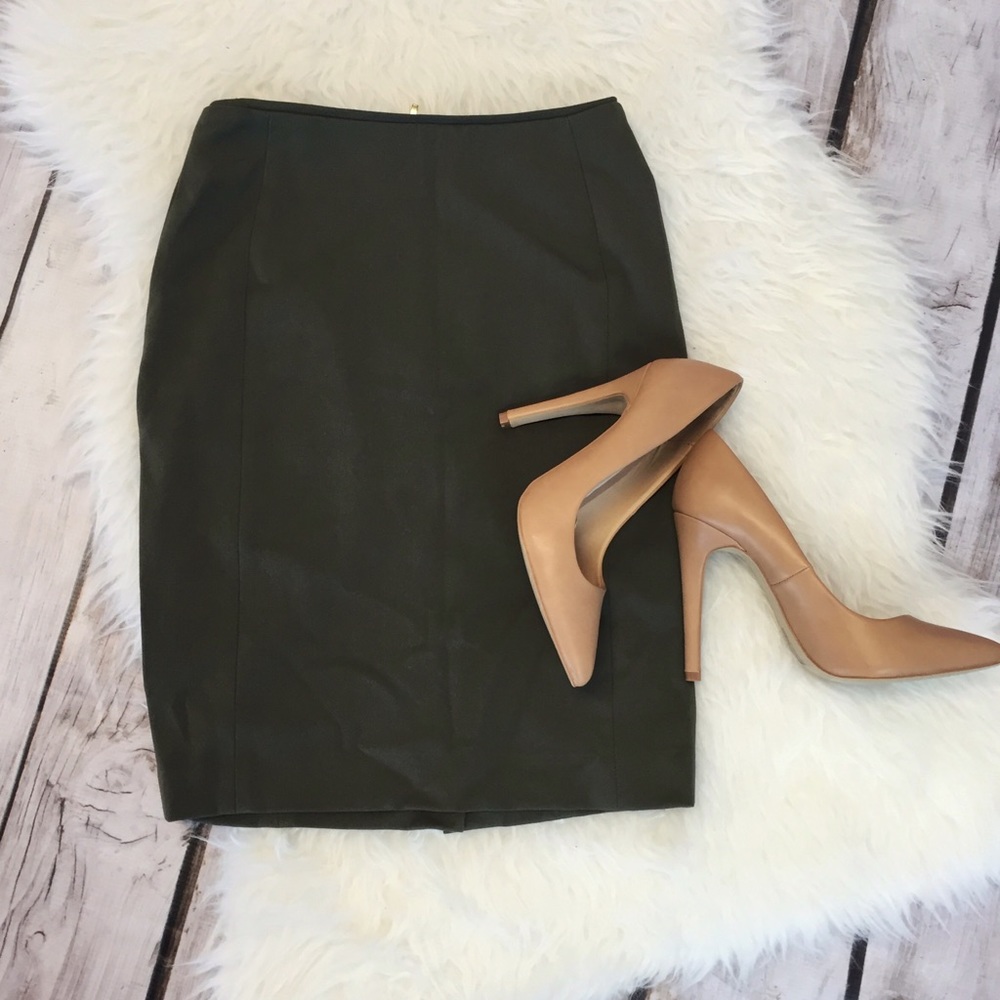 H&M olive, forest pencil skirt with gold zipper