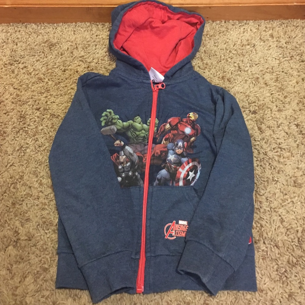 Avengers Sweatshirt EUC size 4T