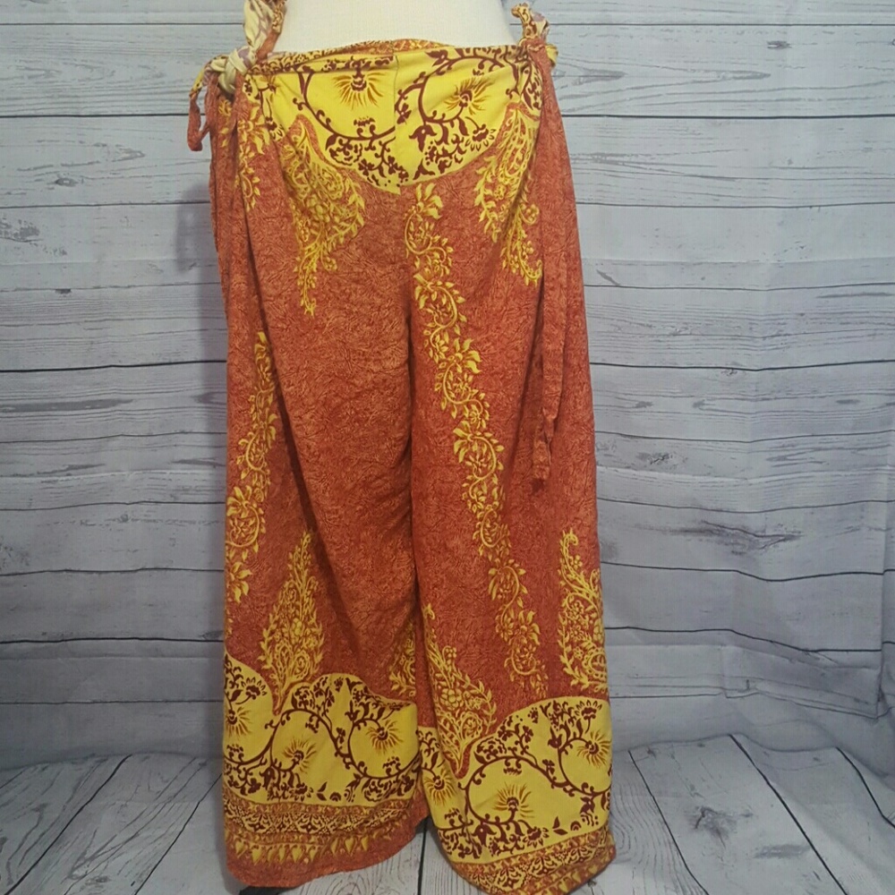 Hecho a Mano Flowey Tie Up Boho Open Side Pants