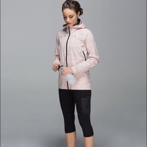 NWT Lululemon Runaway Jacket Size 4