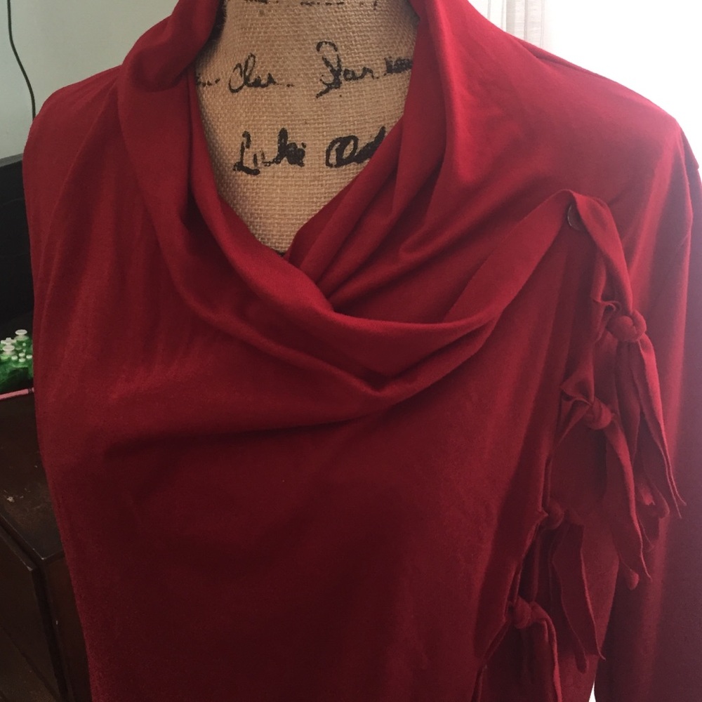 Drape Top - Picture 2 of 4