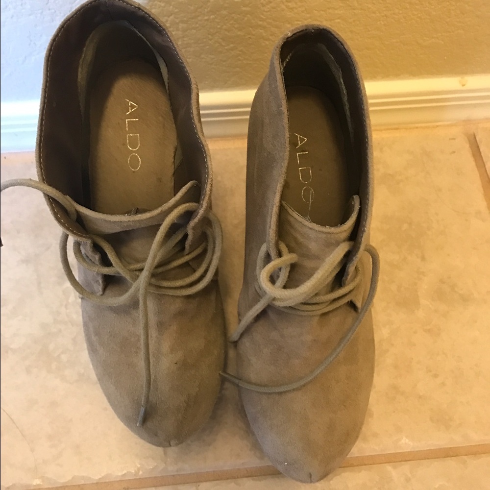Aldo platforms Size 6