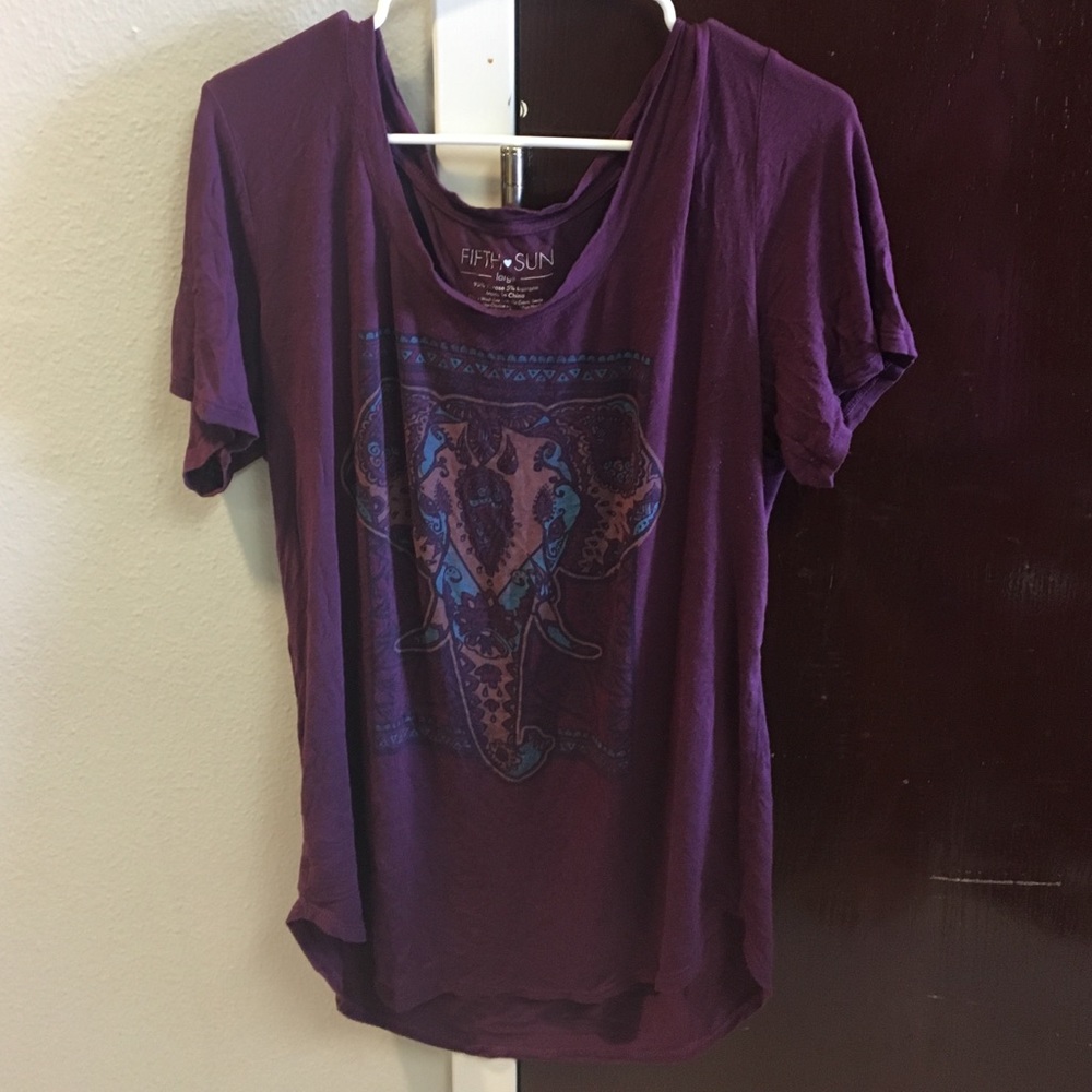 Marroon elephant super soft tee!