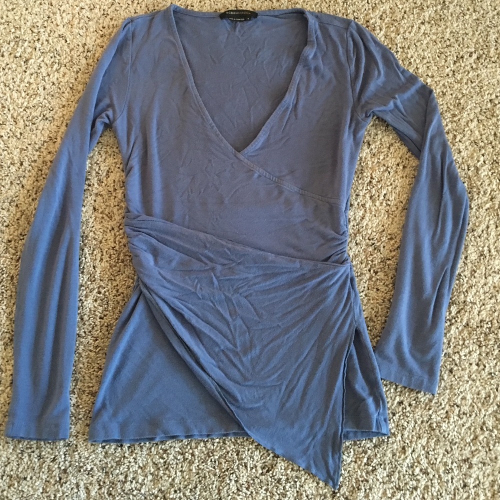 Beautiful low v neck stretch top