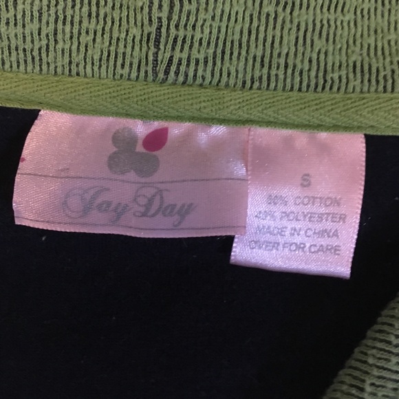 NOT the typical sweater! - Picture 2 of 4