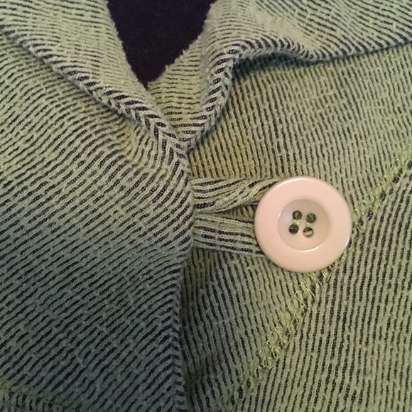 NOT the typical sweater! - Picture 3 of 4