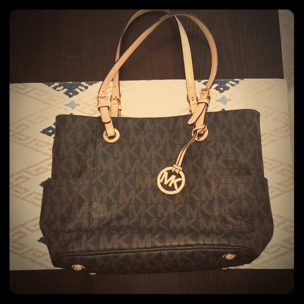 Michael Kors Jet Set Tote