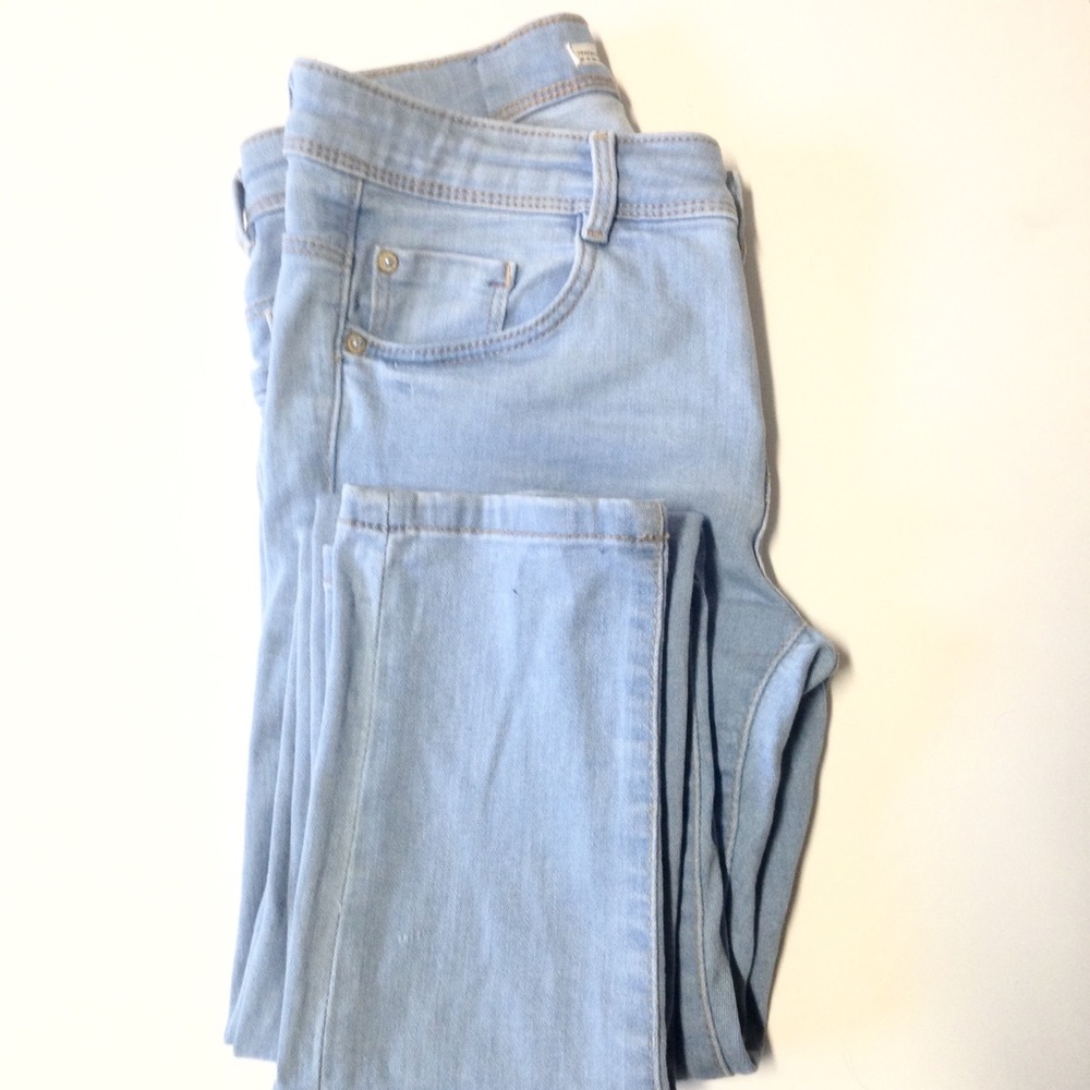 Light Wash Skinny Jeans