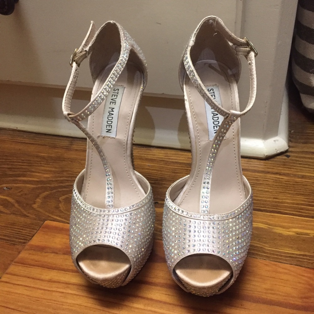 Steve Madden jeweled heels size 6.5
