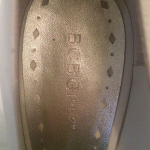 BCBG Girls Off-White Pumps