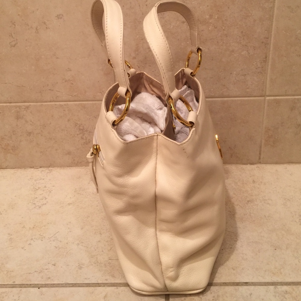 Handbag - Picture 2 of 4