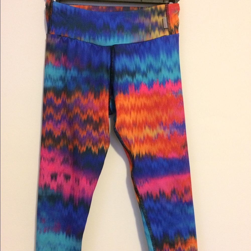 Multicolor Cropped Yoga Pants