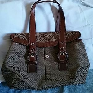 Beautiful like new original couch bag