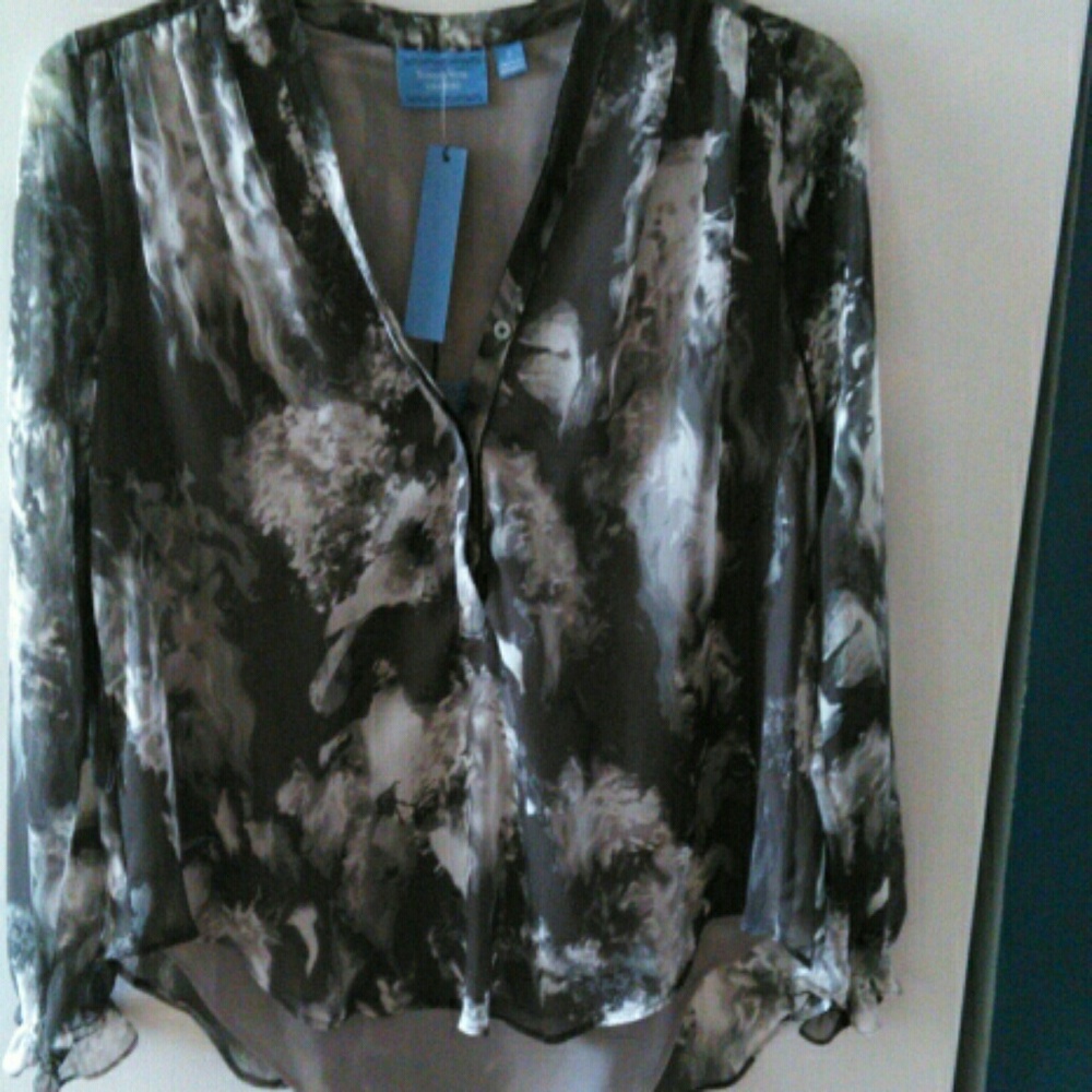 Long sleeve blouse