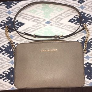 Michael kors Jet Set crossbody