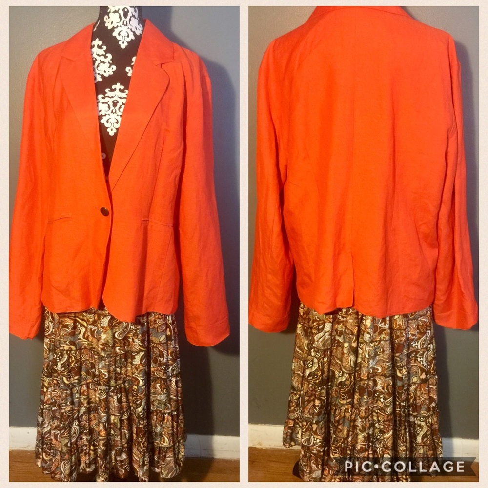 Plus size skirt and blazer set