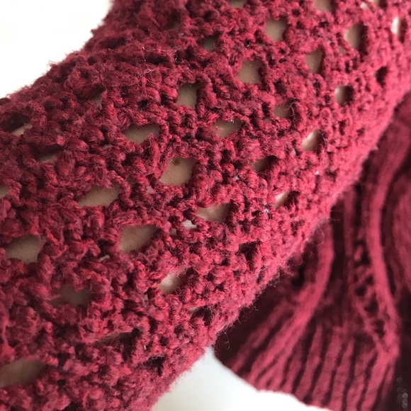 American Eagle Sweater - Picture 4 of 4