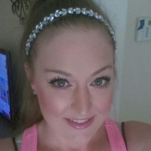 Meet your Posher, Courtney