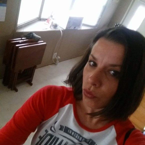 Meet your Posher, Erin - Picture 1 of 1