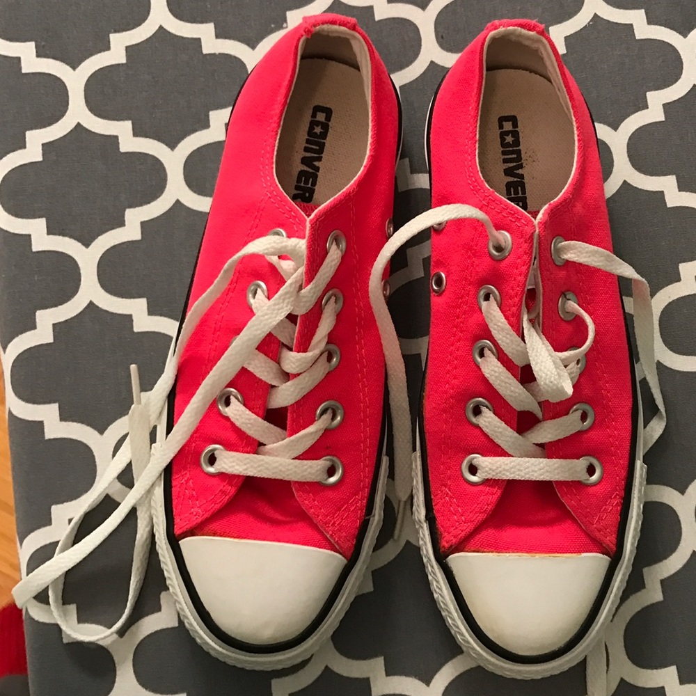 Converse Chuck Taylor's Neon Pink size 6