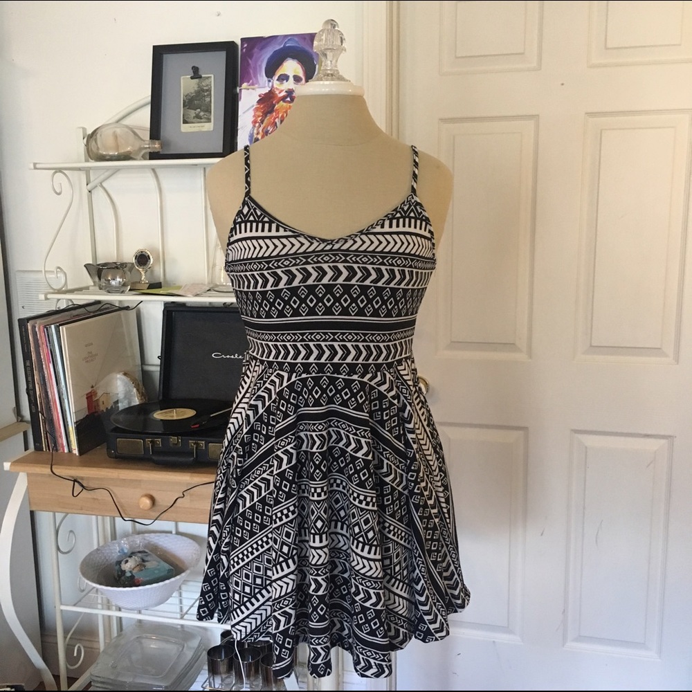 Geometric Aztec Print Skater Dress Black White