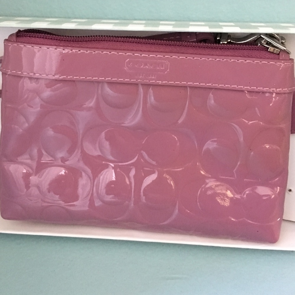 Coach wristlet - Purple Pattent