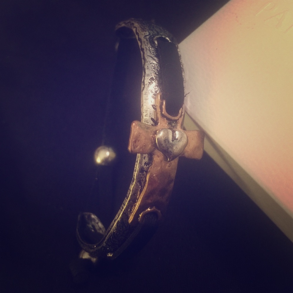 🛍Hand made bracelet in Quatamala🛍