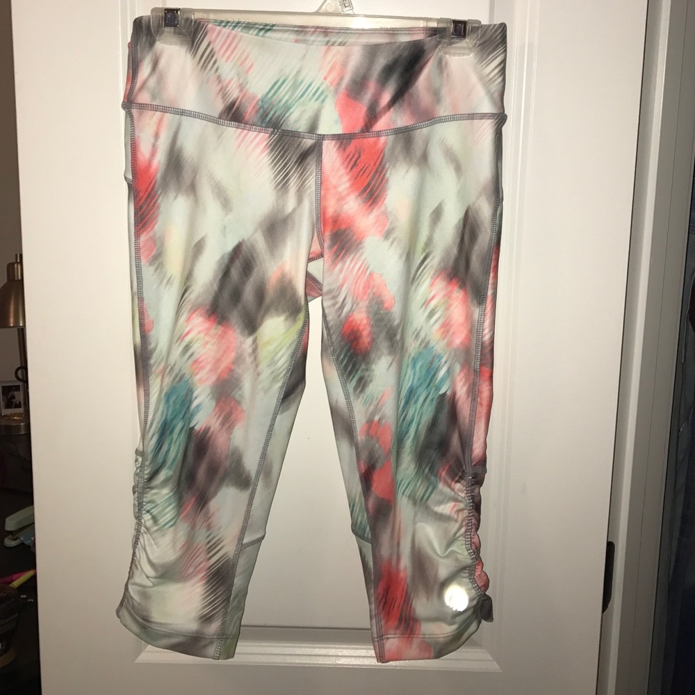 Capri workout leggings