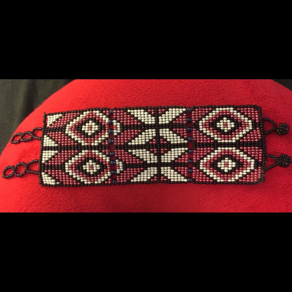 🛍Hand made bracelet from Quatamala🛍