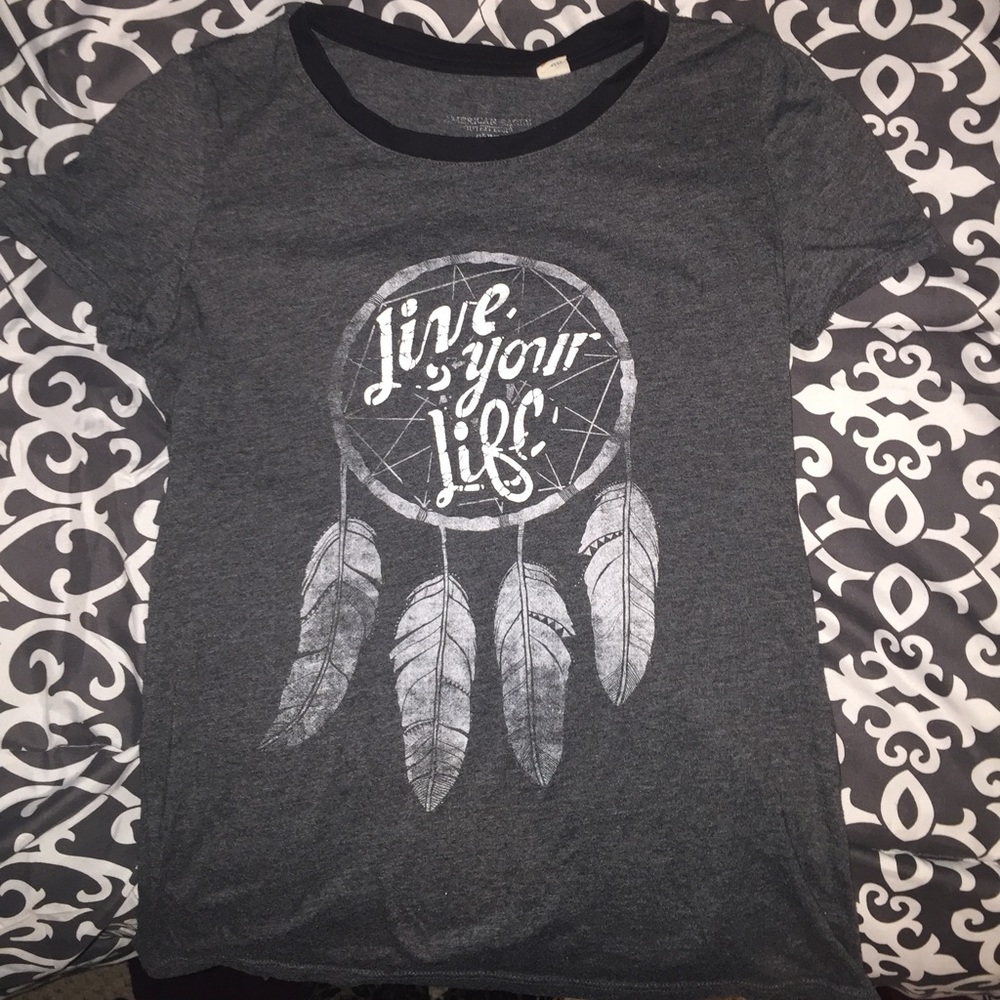 America Eagle gray tee. :)
