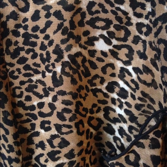 Top - Picture 4 of 4