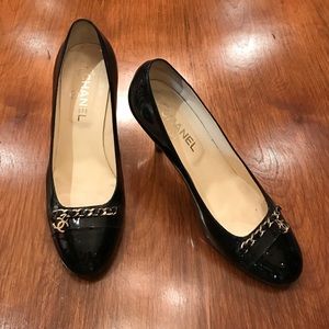 Black Chanel Pumps