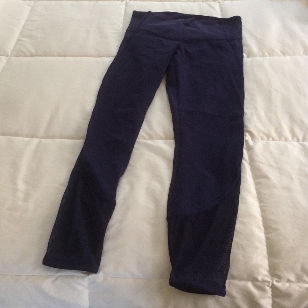 Lululemon excellent condition pants
