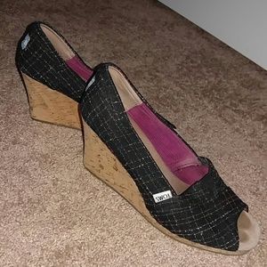 TOMS Black Multicolor Plaid Wedges W9.5