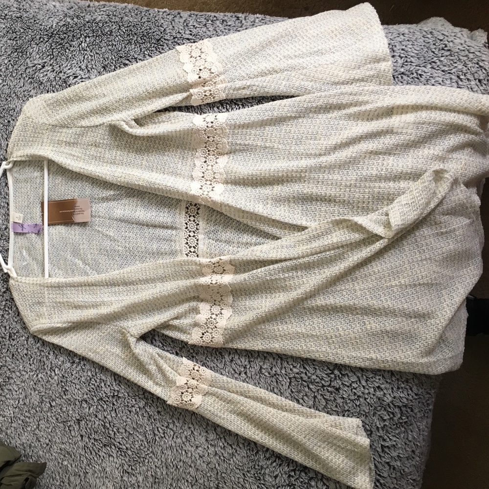 Francesca's cream and grey stitched lace cardigan