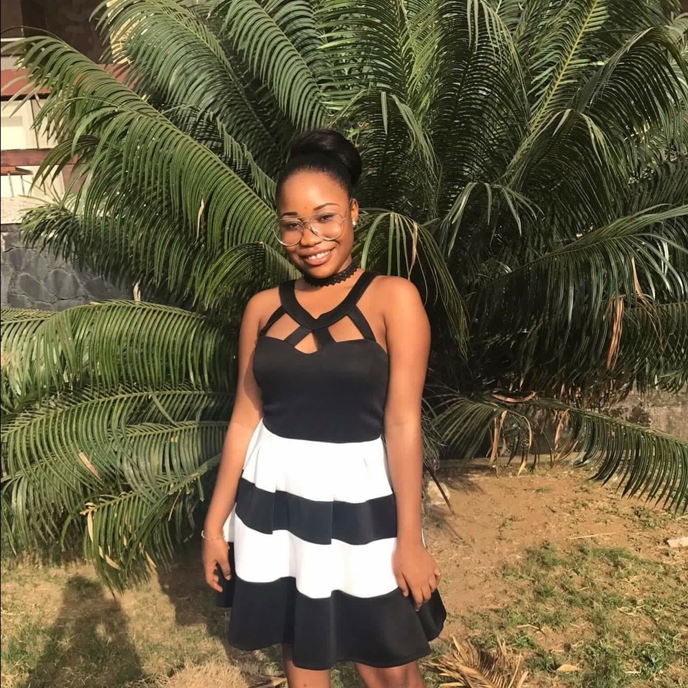 Meet your Posher, Leah