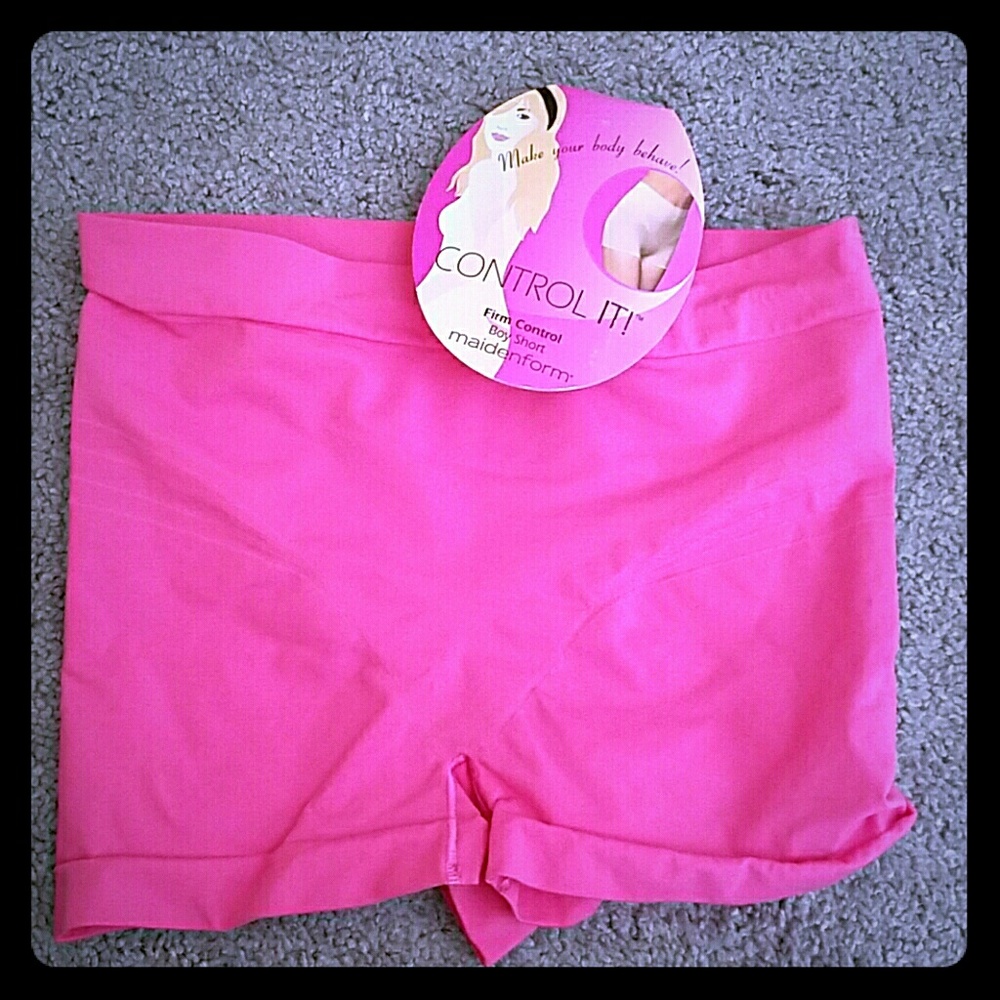 Maidenform control boy short