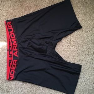 Men's Under Armour compression shorts