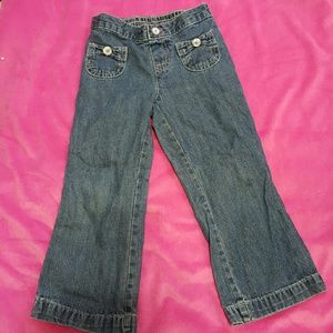4 jeans and 1 pair corduroy bottoms, 4T