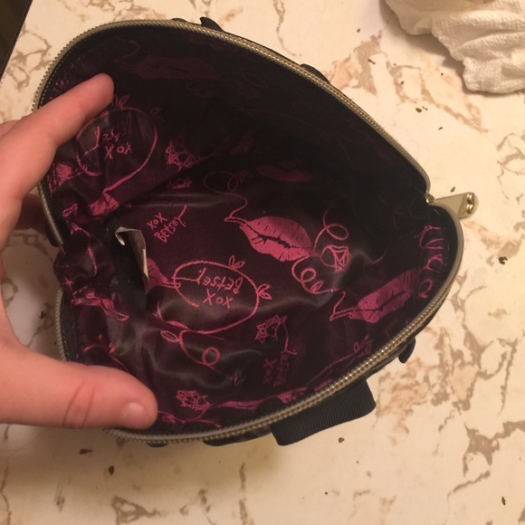 Makeup bag / Accessories bag - Picture 2 of 2